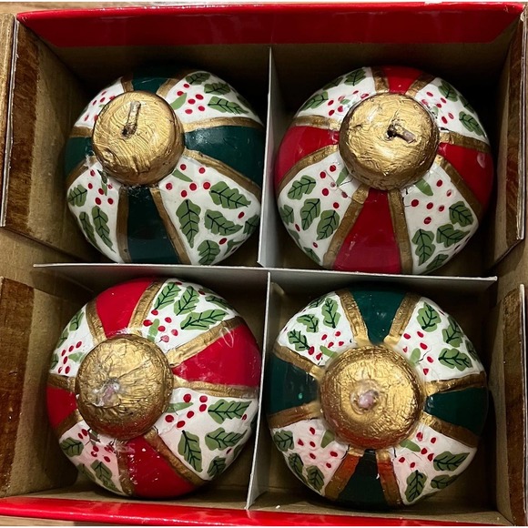 Christmas Ornament Candle Set of 4 Round Holiday Tier Tray Decor - Picture 2 of 9